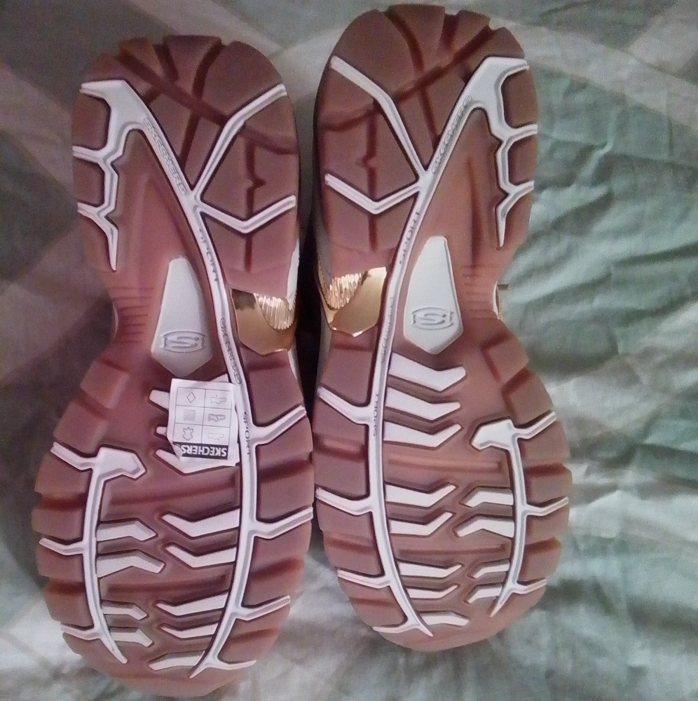 Skechers sport sneakers tan with extra white laces - Picture 6 of 6